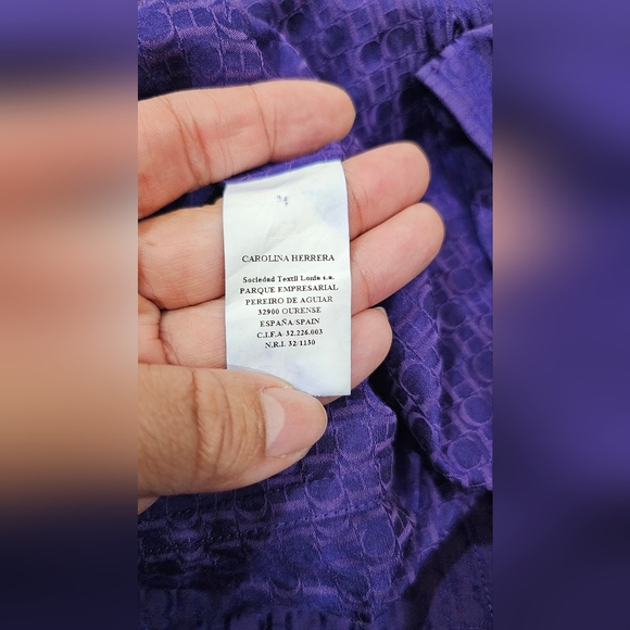 Carolina Herrera vintage button-down dress shirt - Picture 7 of 10